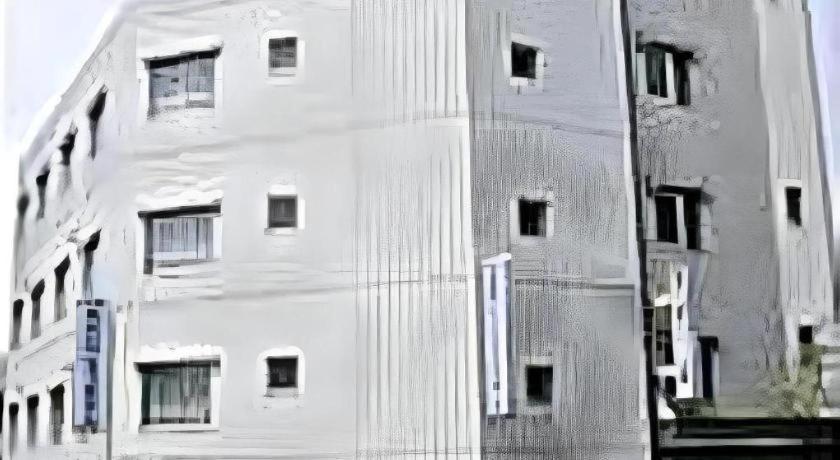 Kochi Business Hotel Bekkan Экстерьер фото